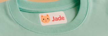 C'EST LA RENTRÉE : OPTEZ POUR L'ÉTIQUETTE VÊTEMENT PERSONNALISÉE THERMOCOLLANTE POUR VOS ENFANTS
