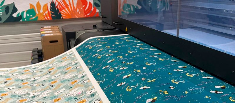 L'IMPATTO DEL MADE IN FRANCE NELLA STAMPA TESSILE PERSONALIZZATA: ETICO, LOCALE E SOSTENIBILE